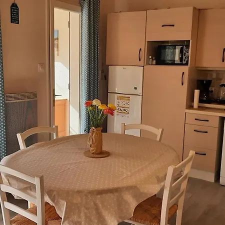 Maison De 300 M De La Proche Forêt