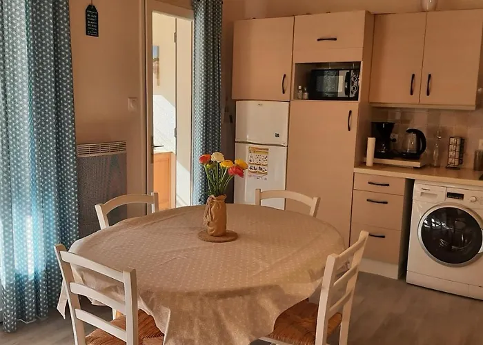 Maison De 300 M De La Proche Forêt